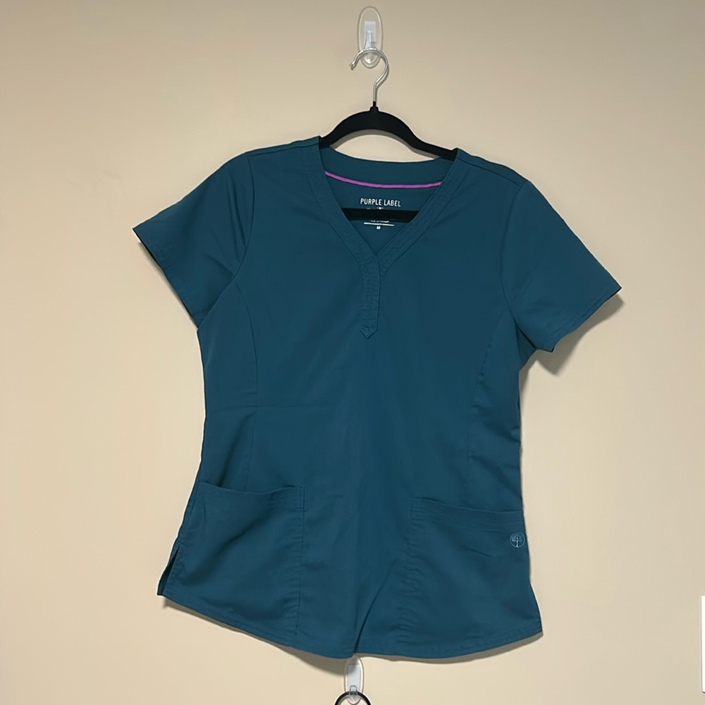 Purple Label Yoga Scrubs by Healing Hands. Caribbean color medium petite.